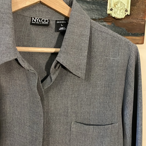 2/$30 NY & Co New York and Company Grey Blouse Size Large - Picture 9 of 14